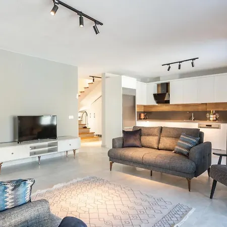 Exclusive Paradise 2