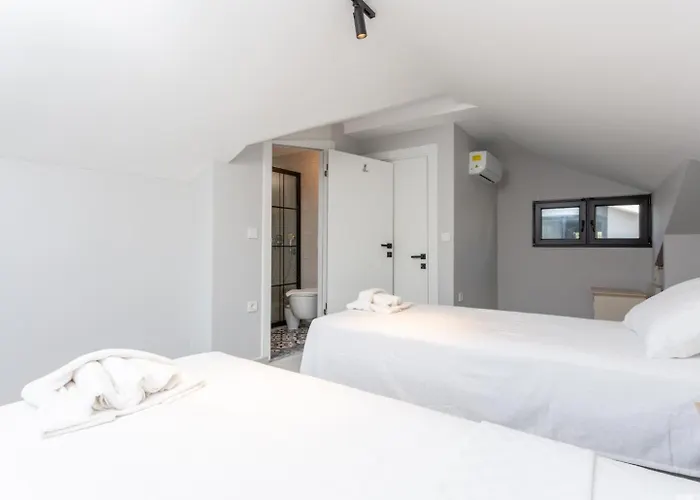 Exclusive Paradise 2 *